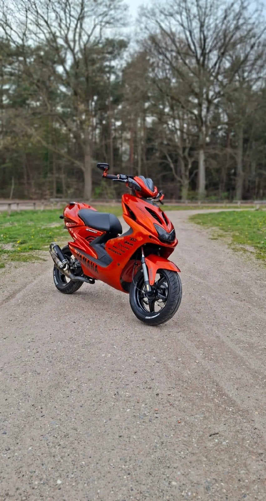 Yamaha aerox 50cc snel topstaat!, Fietsen en Brommers, Ophalen, Zo goed als nieuw, Tweetakt, Aerox
