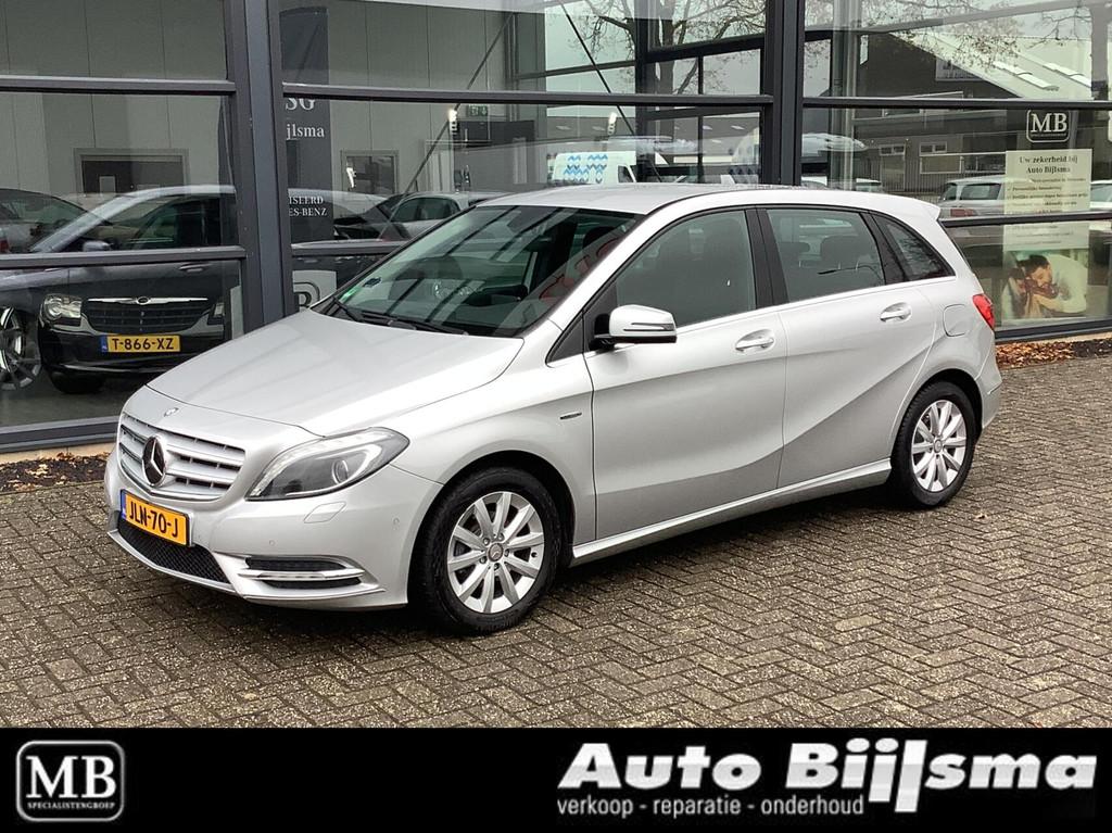 Mercedes B-klasse 180 Ambition automaat, cruise, xenon verli, Auto's, Euro 5, 1325 kg, Gebruikt, 4 cilinders