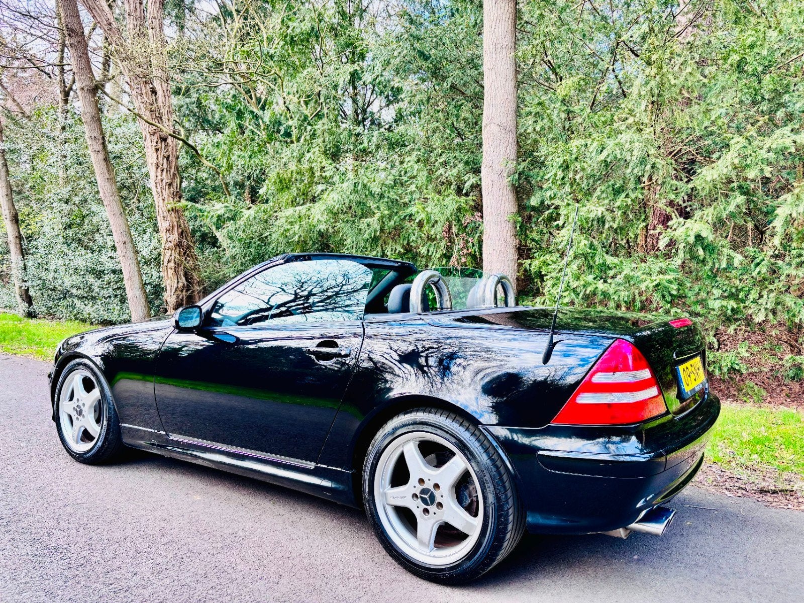 Mercedes SLK 320 uit 2003, V6 automaat, NAP, Auto's, Automaat, Achterwielaandrijving, Zwart, Cabriolet