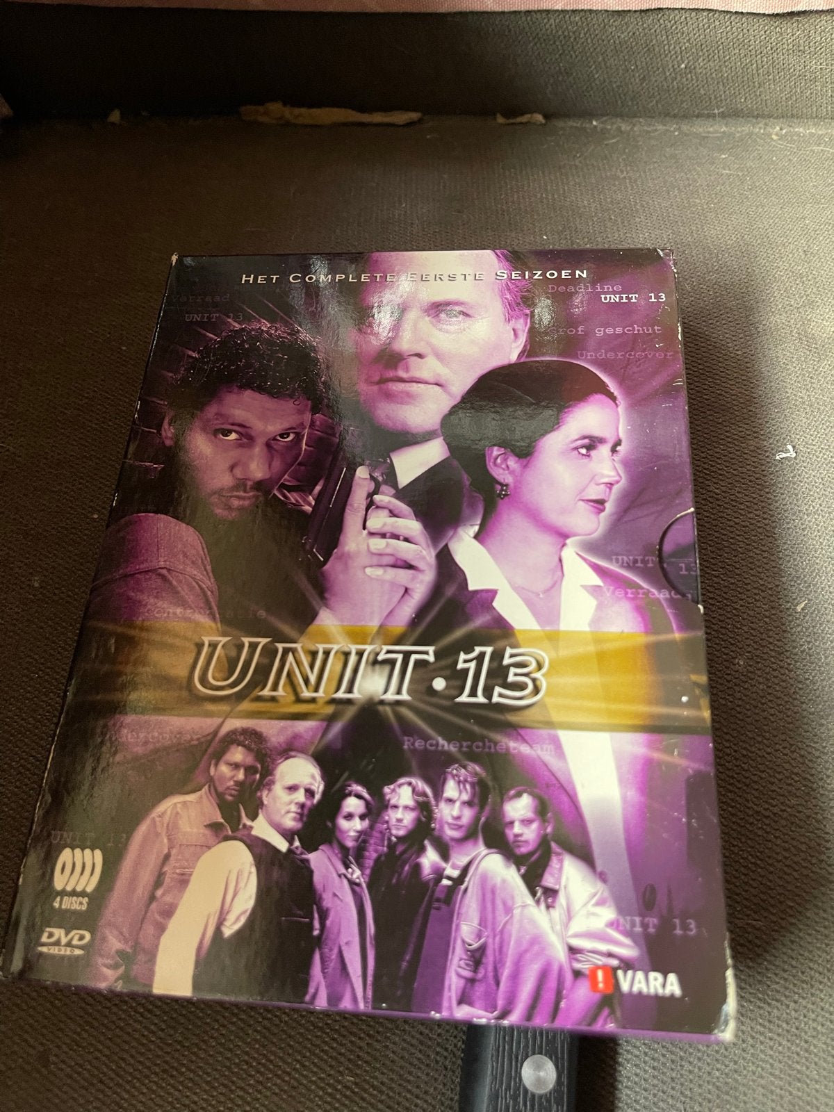 Unit 13 - Het complete eerste seizoen (4 DVD's), Gebruikt, Nederlands, Inclusief doosje, Ophalen of Verzenden