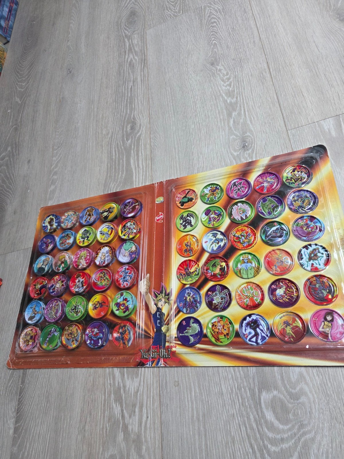 Yu-gi-oh Collector's album - Tazo Metalix Twisties, Ophalen of Verzenden, Gebruikt