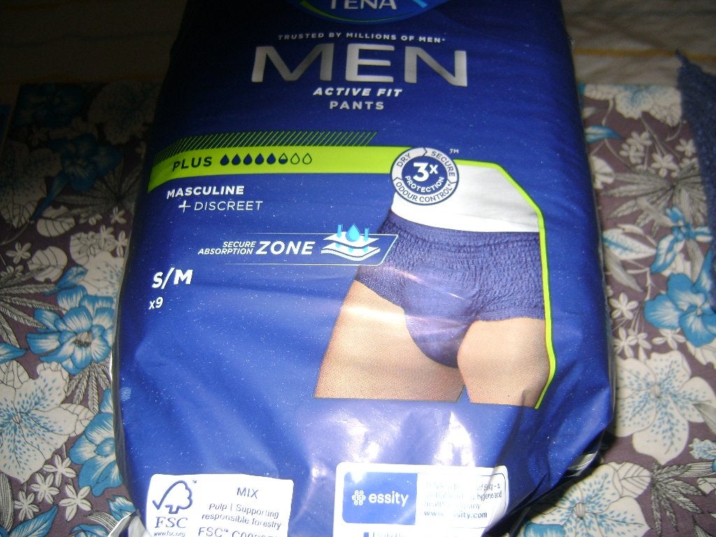 9 luierbroekjes heren maat m Tena nieuw, Diversen, Ophalen of Verzenden, Nieuw