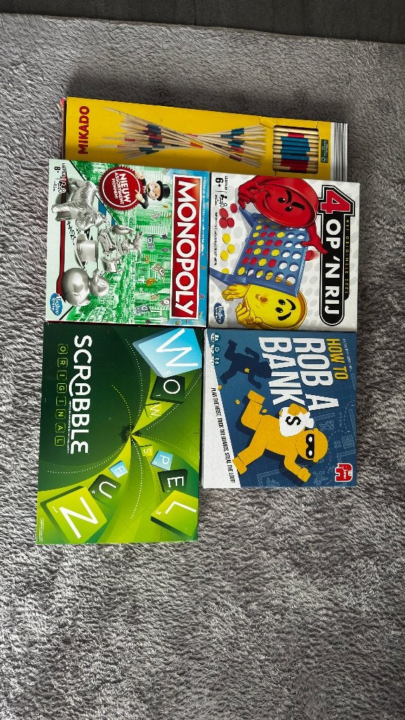 Kinderspelletjes / bordspelletjes, Vijf spelers of meer, Ophalen, Gebruikt, Meerdere waaronder jumbo