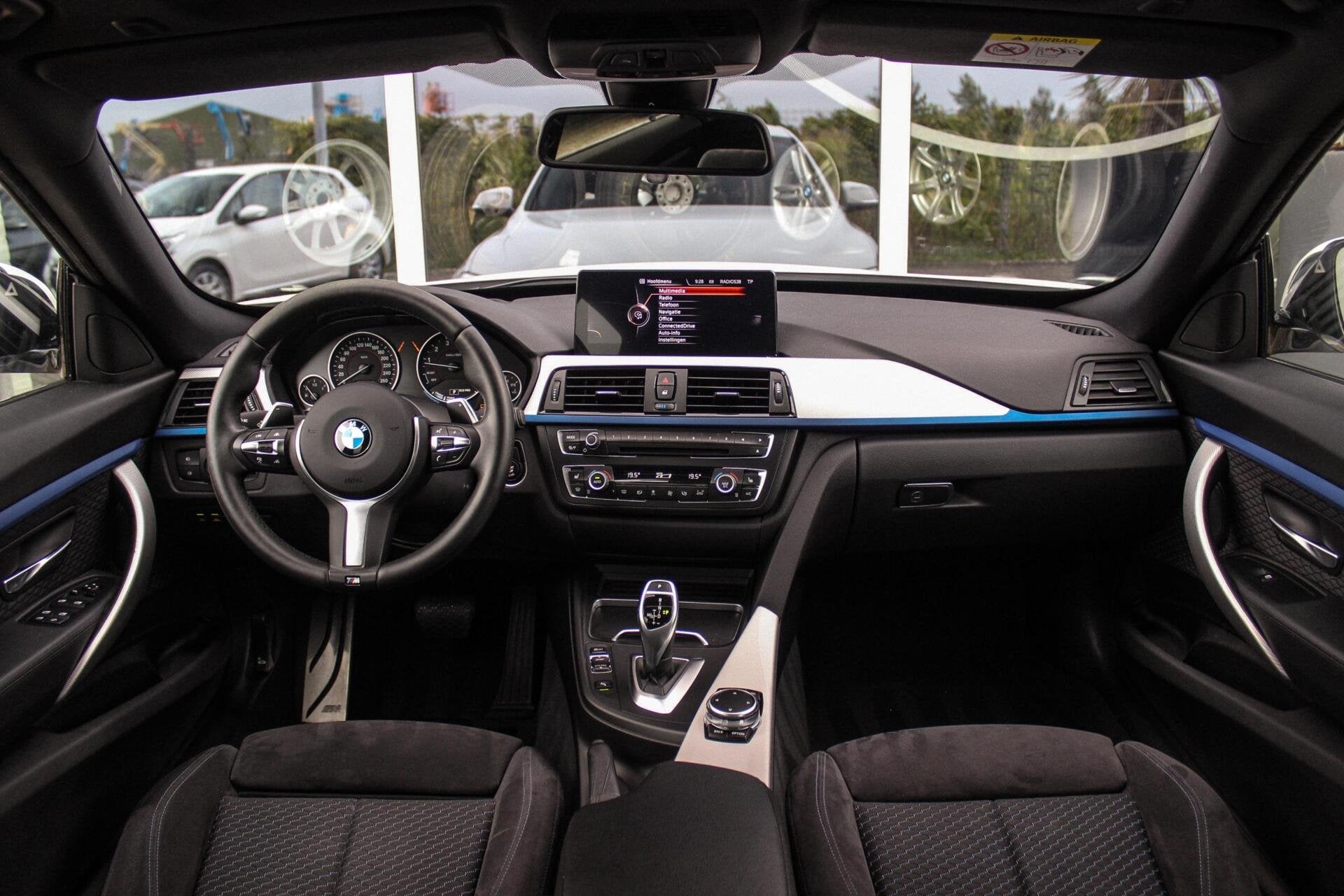 BMW 3-serie Gran Turismo 328i xDrive M Sport | Driving Assis, Automaat, 15 km/l, Gebruikt, 4 cilinders