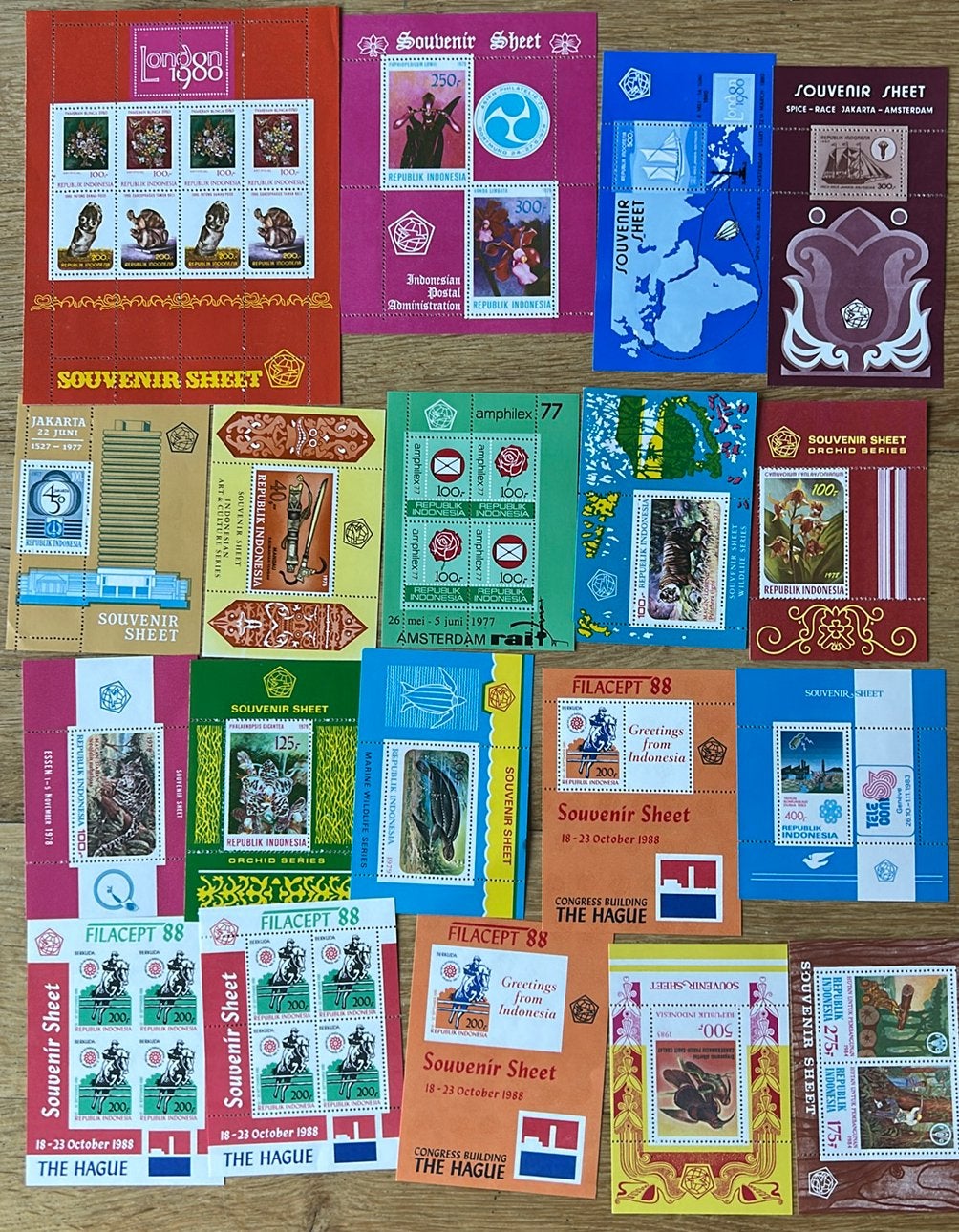 35 postfrisse blokken van Indonesie, Postzegels en Munten, Verzenden, Buitenland