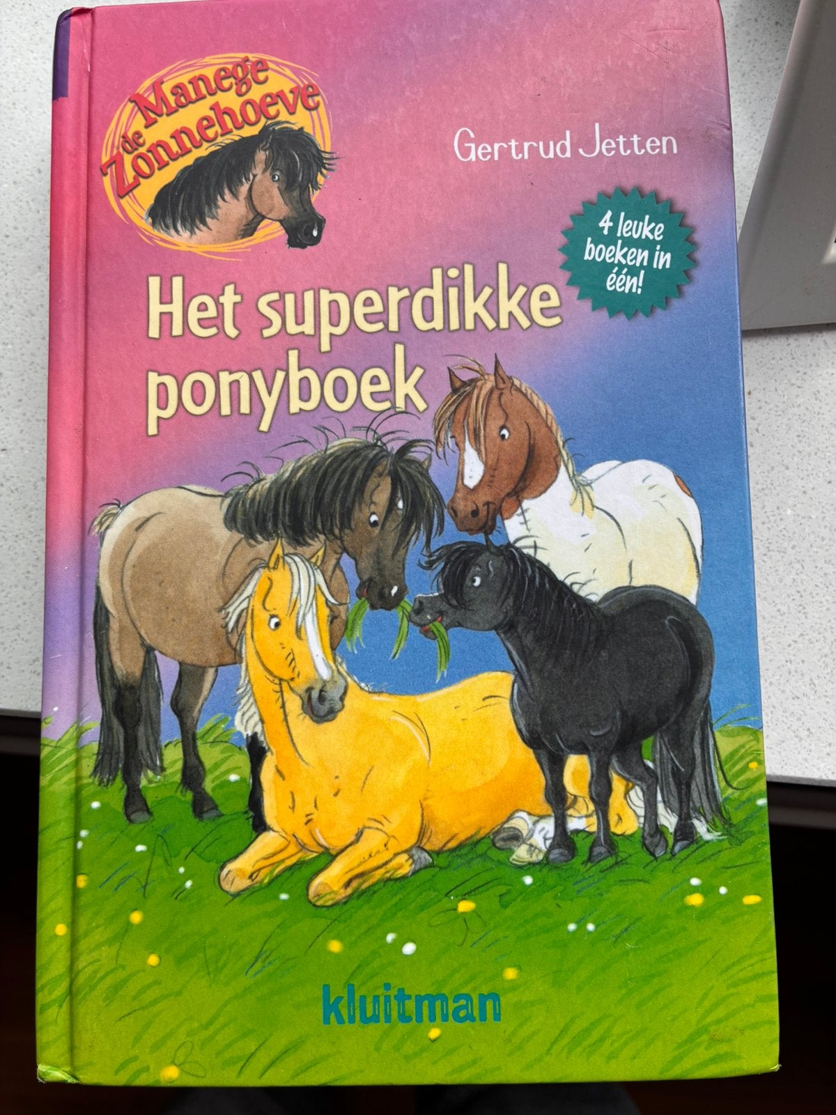 Het super dikke ponyboek, Ophalen of Verzenden, Zo goed als nieuw