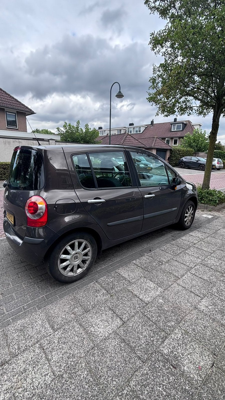 Renault Modus 1.4 16V Autbas E3 2005 Bruin, Auto's, Voorwielaandrijving, 15 km/l, 4 cilinders, Bruin