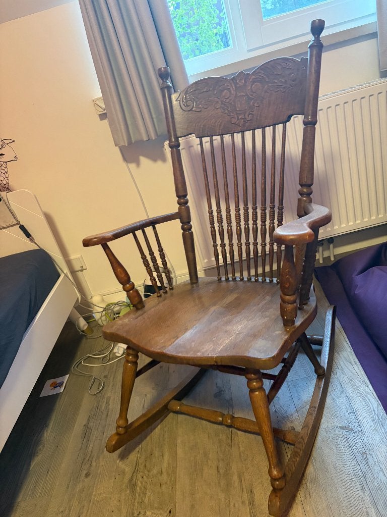 Mooie authentieke schommelstoel, Huis en Inrichting, Ophalen, Gebruikt, Bruin, Eén