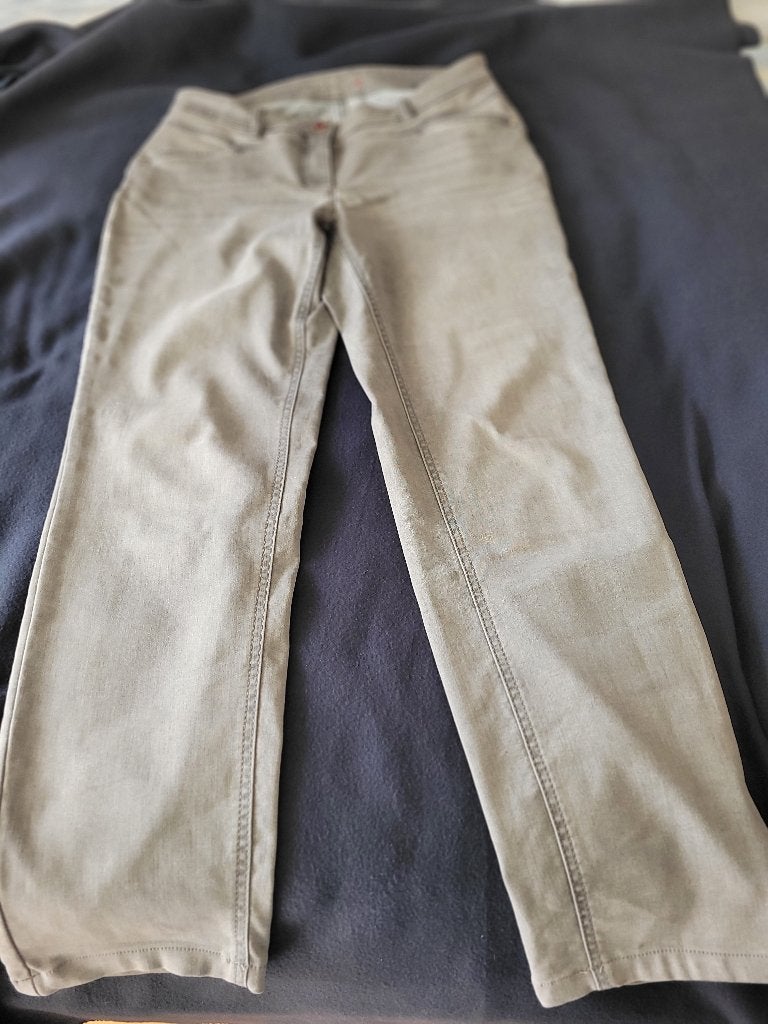 Dames broek merk Toni Diamond Edition maat 42 licht grijs, Toni Diamond  Edition, Maat 42/44 (L), Ophalen of Verzenden, Zo goed als nieuw