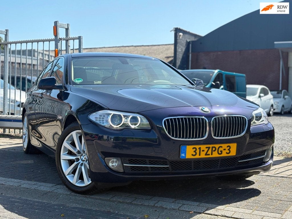 BMW 5-serie 528i High Executive | NWE D-Ketting | Xenon | Le, Automaat, Euro 5, Gebruikt, Beige