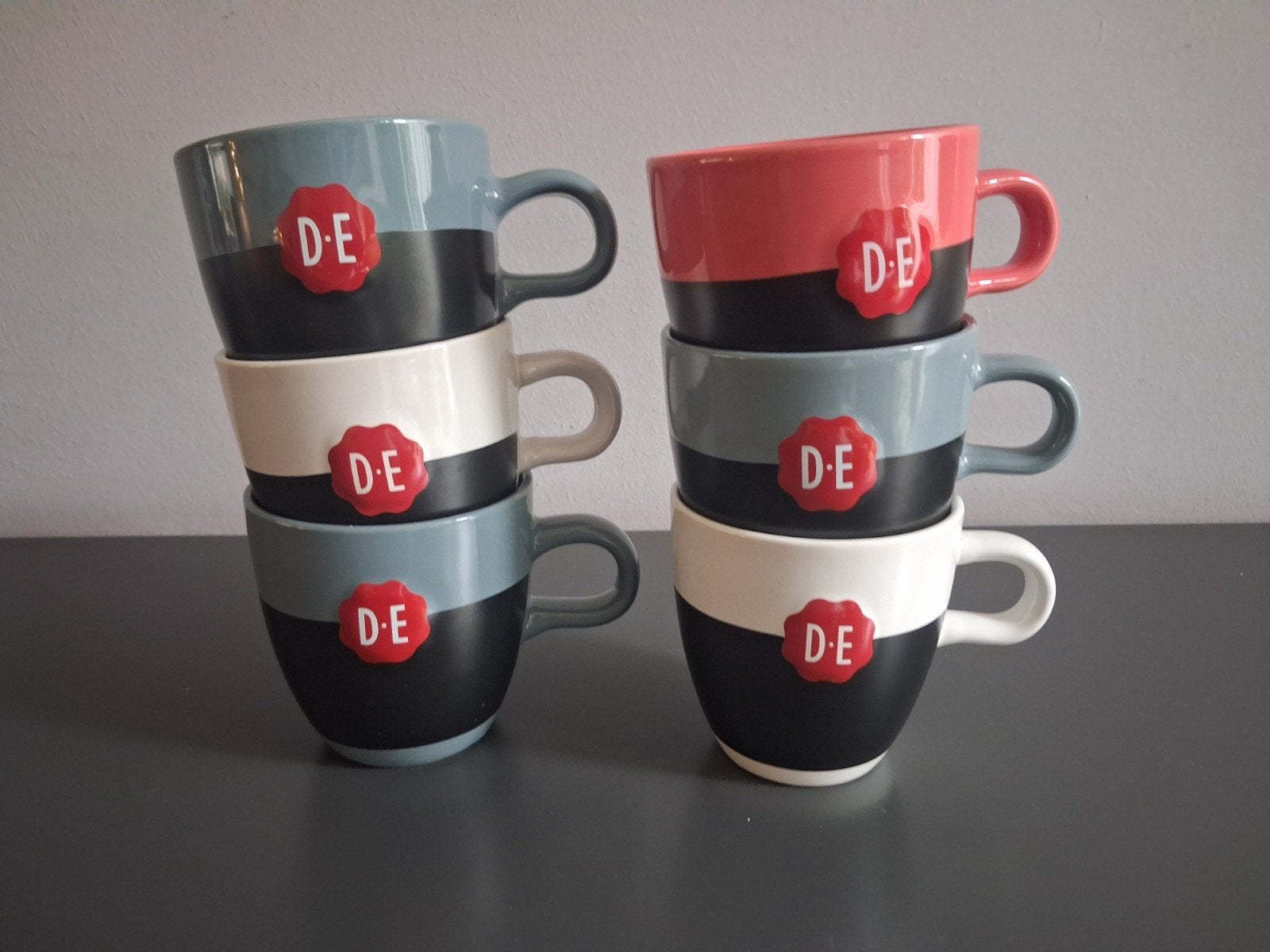 Douwe Egberts D.E. Mokken 6 x mok krijtmokken, Overige merken, Keramiek, Zo goed als nieuw, Modern