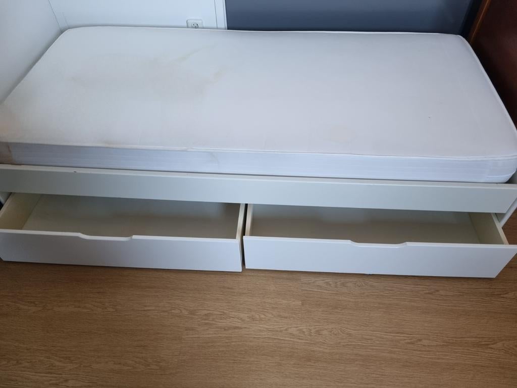 Eenpersoonsbed met lades en matras, Huis en Inrichting, Slaapkamer | Bedden, Ophalen, Gebruikt, 90 cm, Eenpersoons