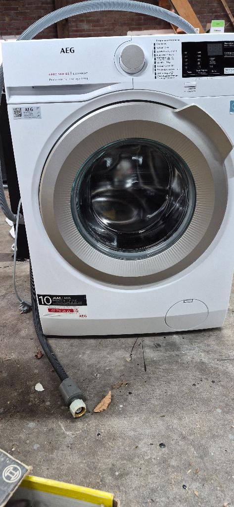 Wasmachine Aeg, Witgoed en Apparatuur, Ophalen, Zo goed als nieuw, Voorlader, 85 tot 90 cm