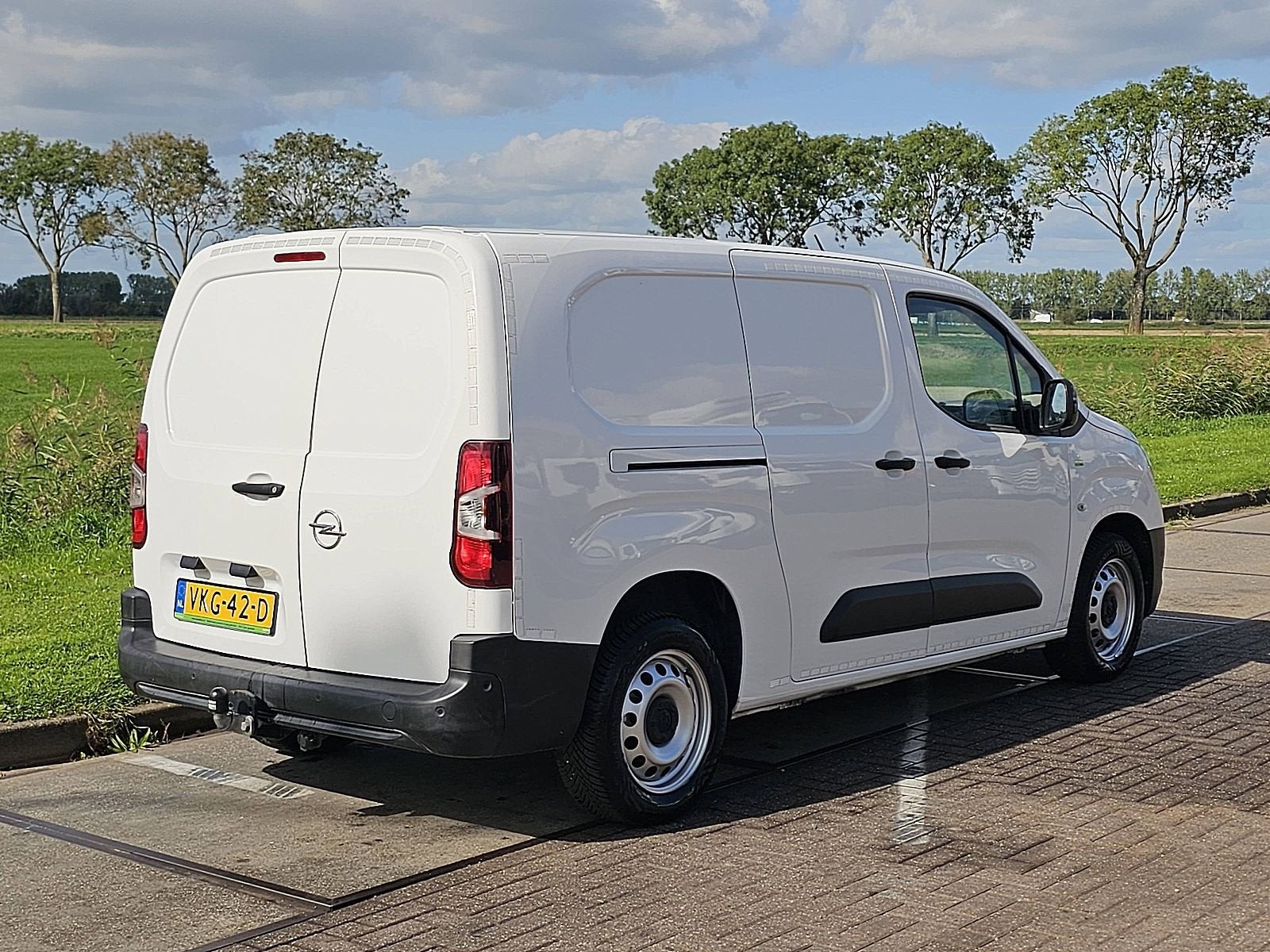 OPEL COMBO 1.5 L2 2xZjdeur NAP Airco Trekhaak 1e Eigenaar On, Gebruikt, Euro 6, Wit, 102 pk