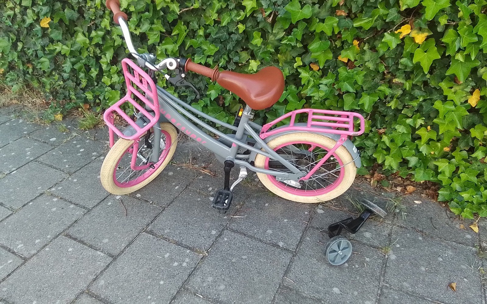 Superstoer Lola meisjesfiets 16 inch, Ophalen, Gebruikt, 16 tot 20 inch, Zijwieltjes