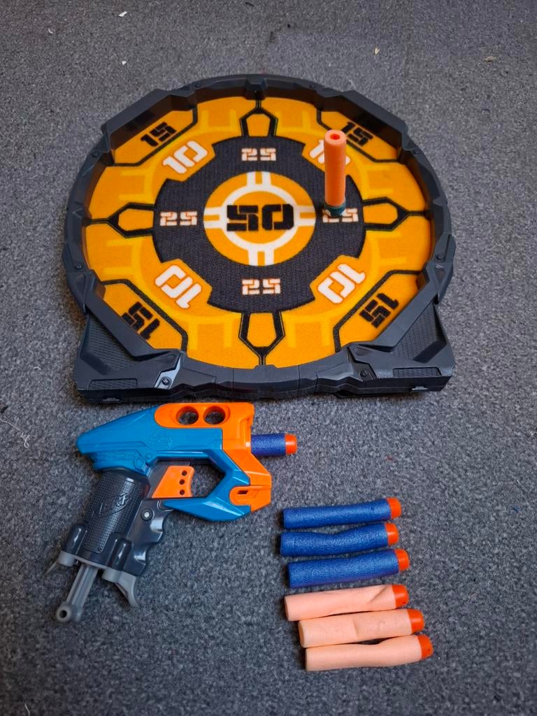 Nerf pistool met doelwit, Ophalen of Verzenden, Gebruikt, Jongen of Meisje