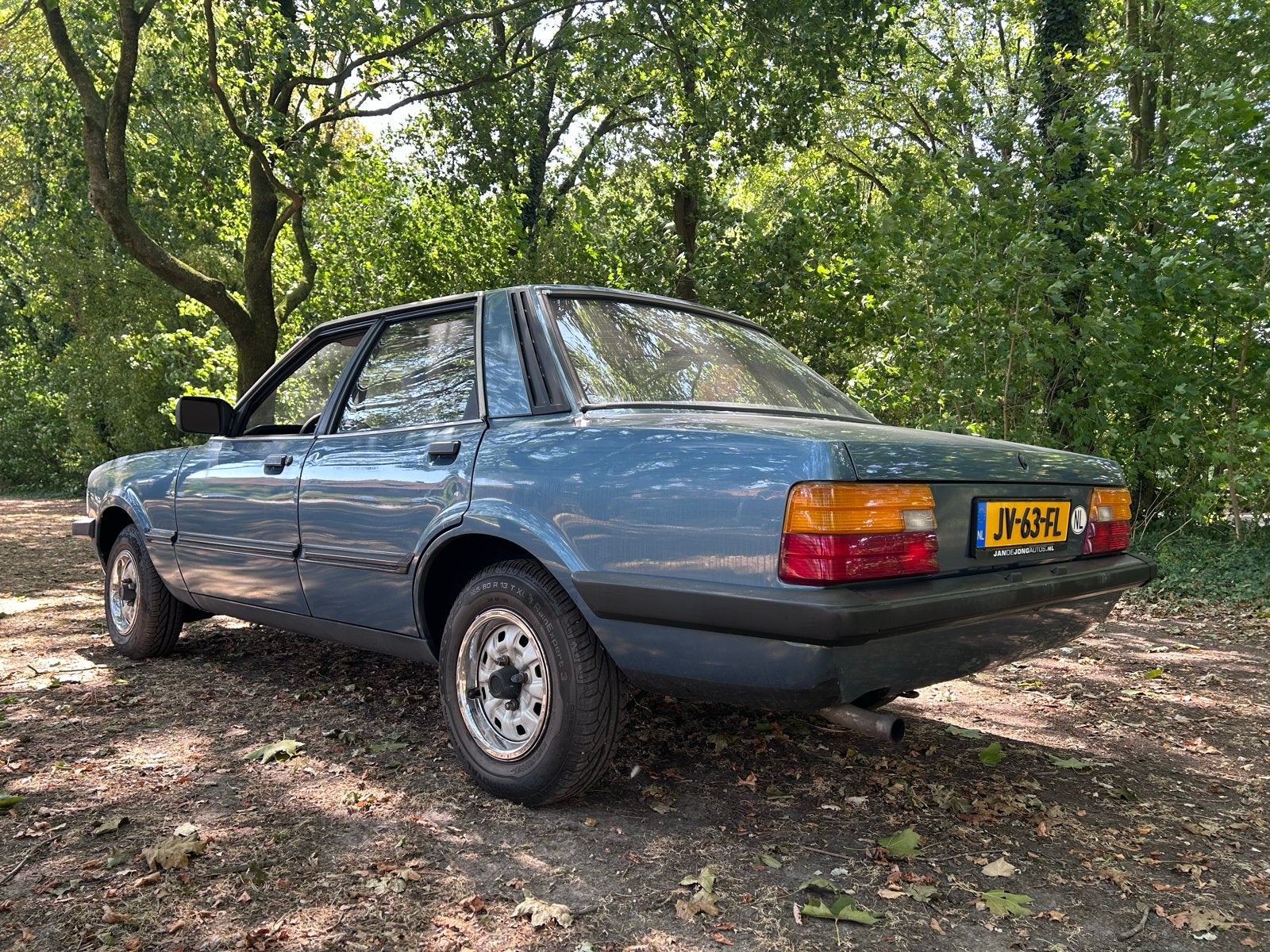 Ford Taunus 1.6 L 1982 Blauw, 74 pk, 4 cilinders, Blauw, Origineel Nederlands