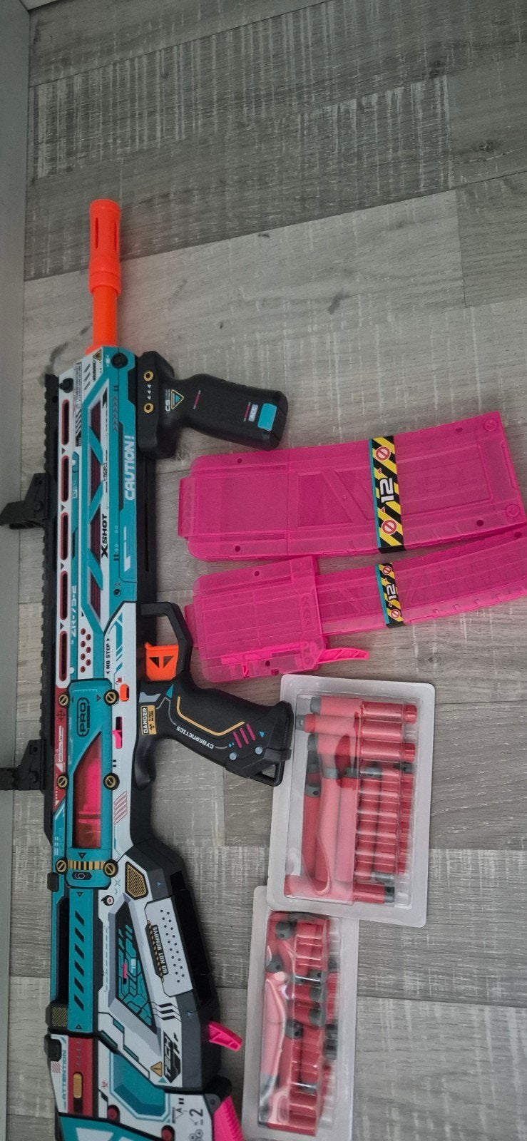 Nerf Blaster met accessoires, Ophalen of Verzenden, Zo goed als nieuw