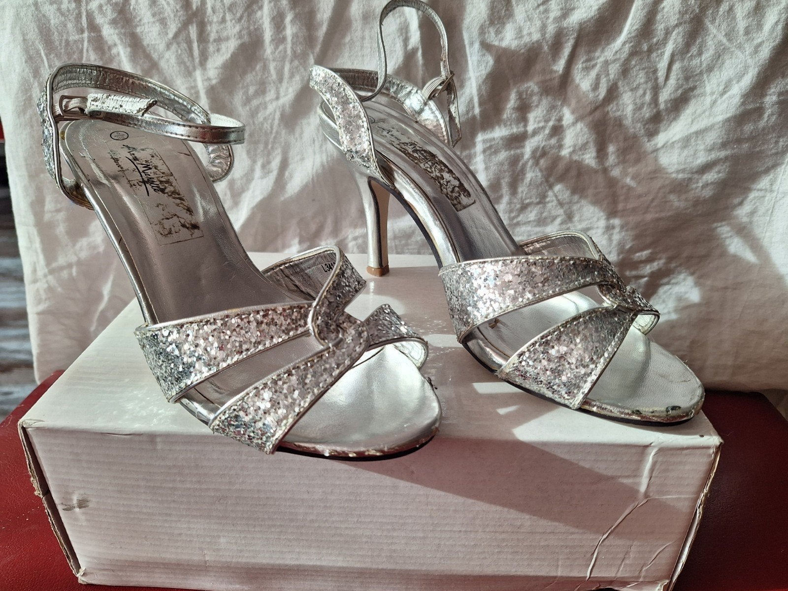 zilveren glittersandalen met hak merk Anne Michelle, Overige kleuren, Anne Michelle, Dansschoenen, Ophalen of Verzenden