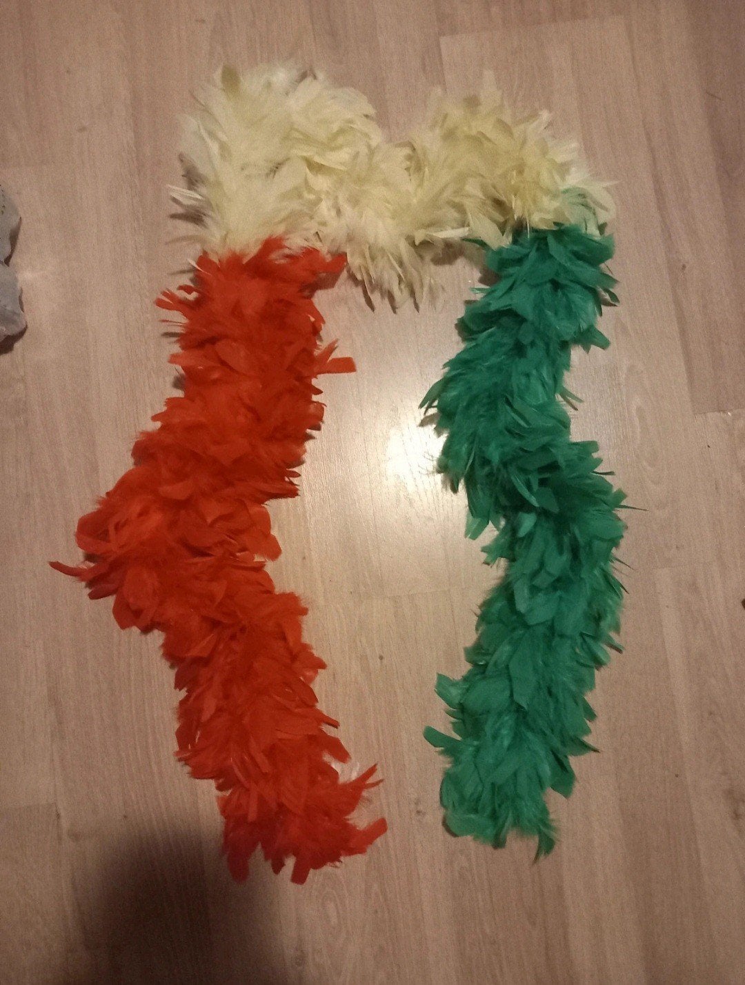 Boa groen, geel en rood, Ophalen of Verzenden, Zo goed als nieuw, Feestartikel, Carnaval