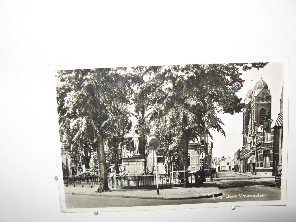 9874 Tilburg, Lieve Vrouweplein fotokaart, Verzenden, Noord-Brabant