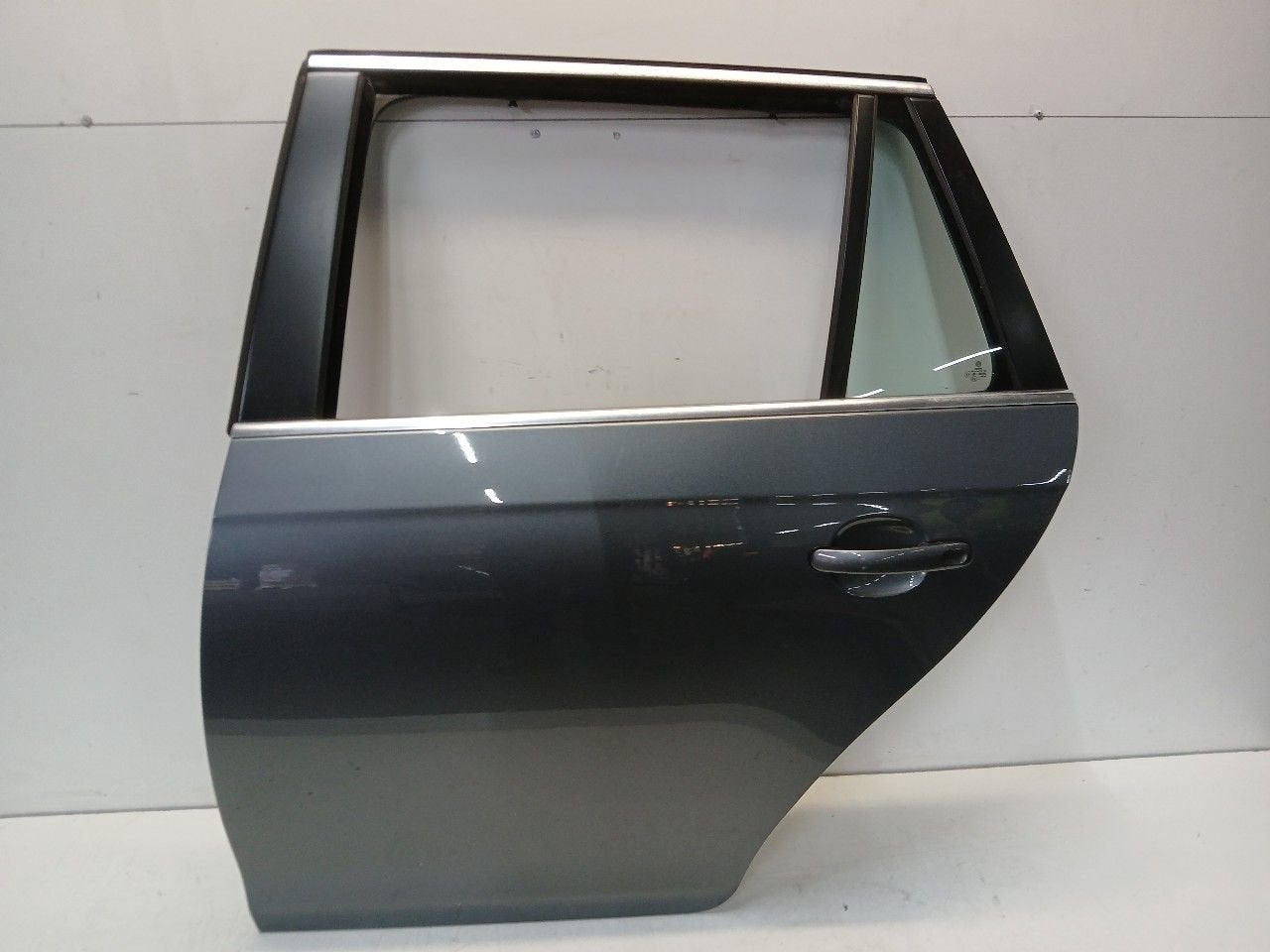 Portier links achter Volkswagen Golf, Auto-onderdelen, Onderdelen@venauto.nl, Van der Ven Autorecycling B.V., Gebruikt, Ettenseweg 76, 4706 PB Roosendaal, The Netherlands