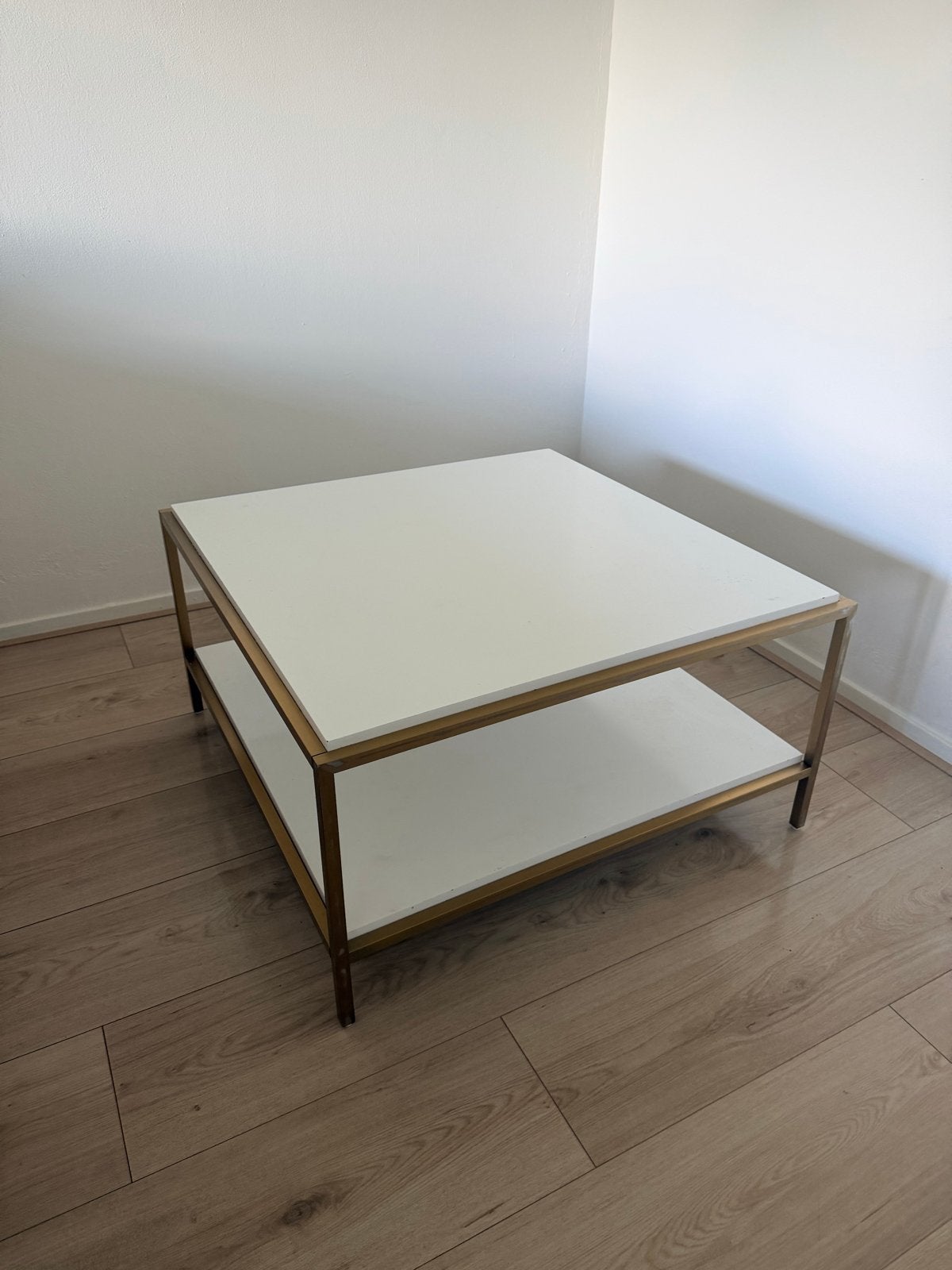 Witte salontafel met gouden rand - 90x90x48 cm, Gebruikt, 100 tot 150 cm, Vierkant, Metaal