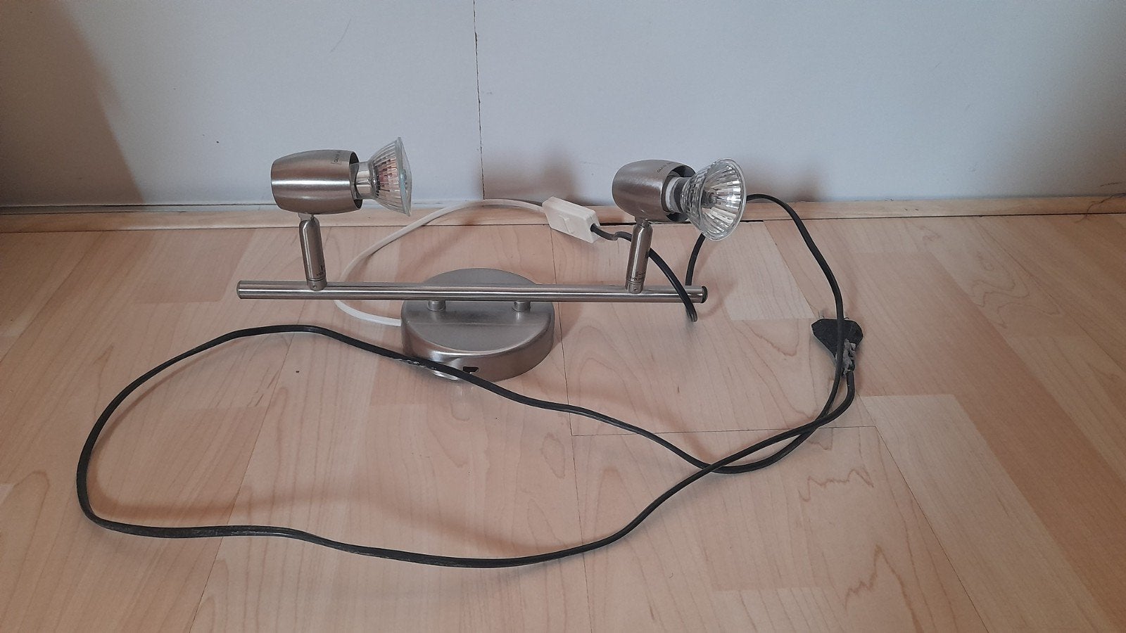 Spotlight met 2 lampen - Metaal, Halogeen, Verstelbaar, GU10, Ophalen of Verzenden