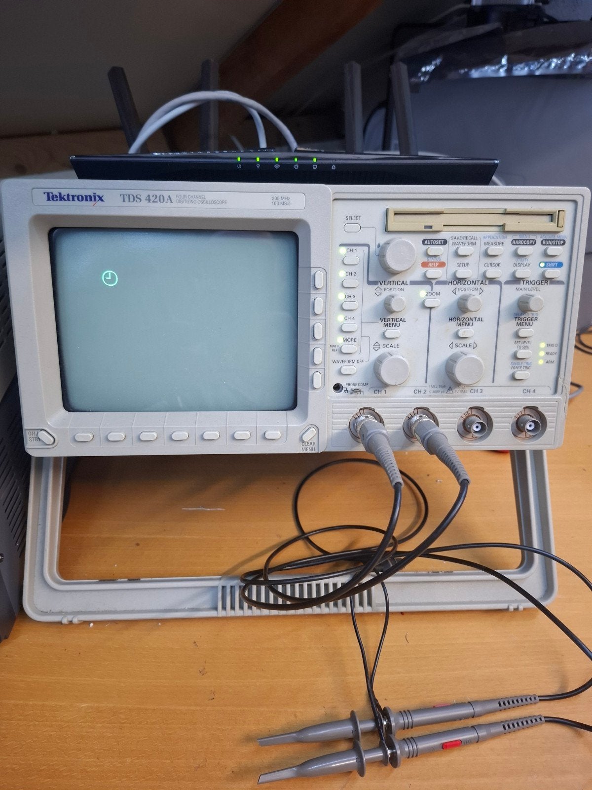 Tektronix Tds 420A 4 kanaals digitale oscilloscope, Ophalen