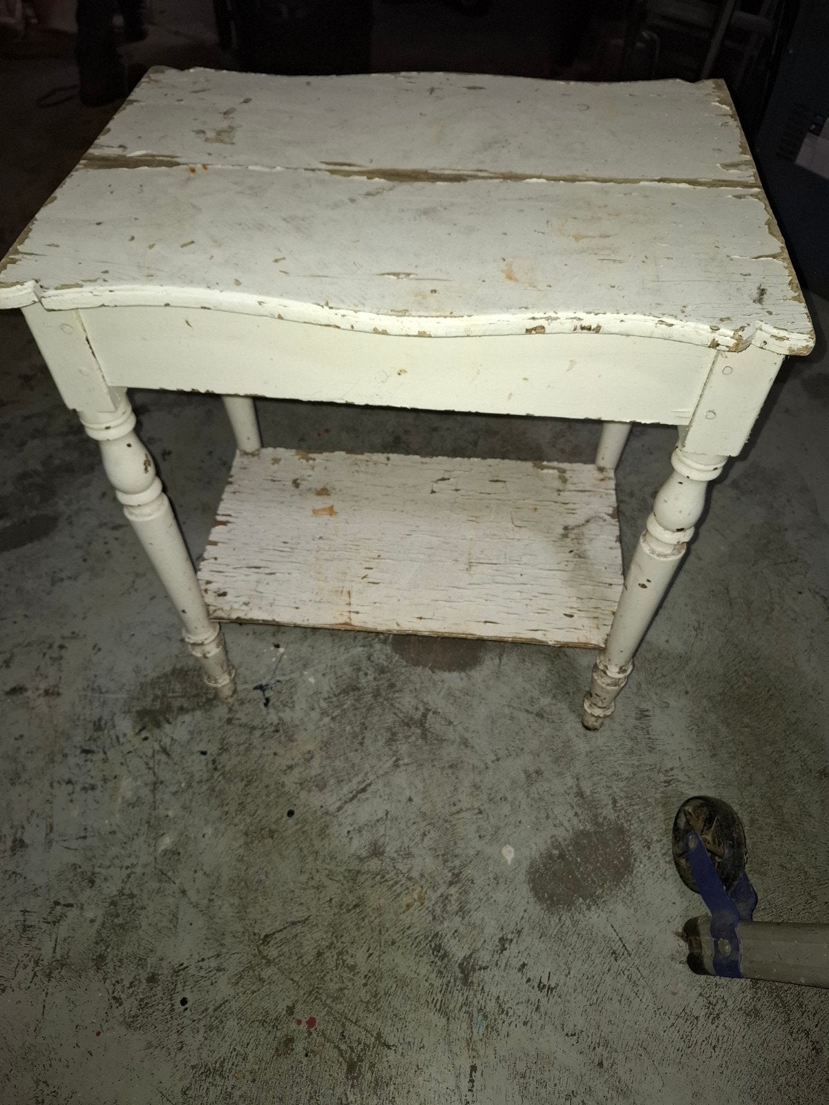 Antieke houten bijzettafel - shabby chic, Ophalen