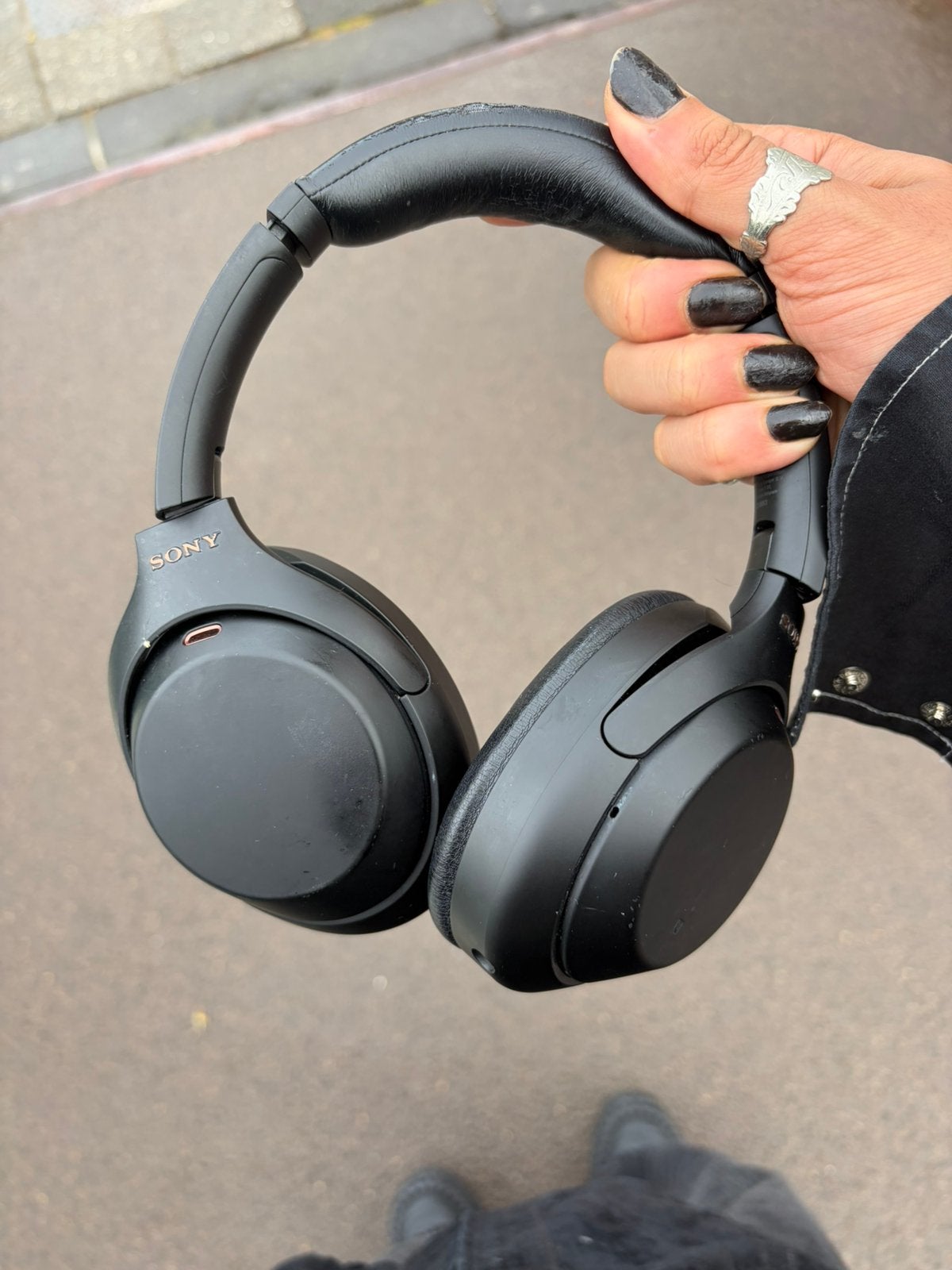 Sony xm4, Ophalen, Zo goed als nieuw