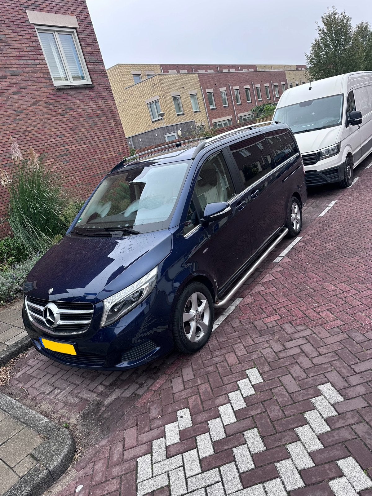 V250 te koop, Auto's, Automaat, Euro 6, Blauw, Leder