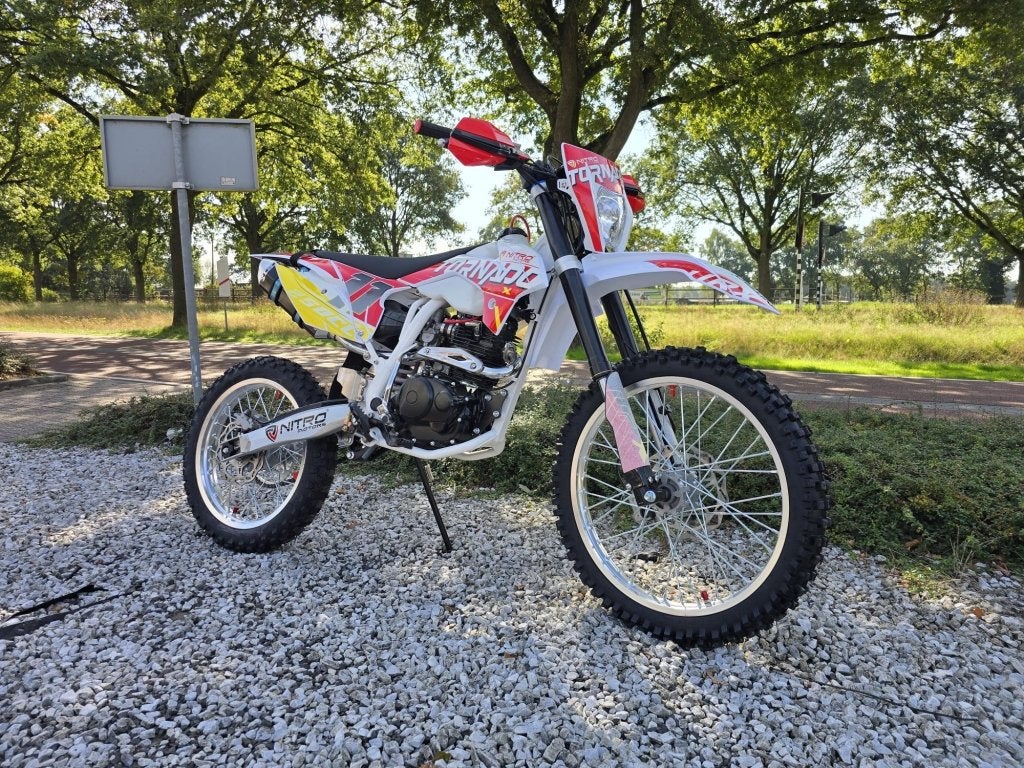 Dirtbike Crossmotor 150cc 250cc 4 Takt Crossmotoren Offroad, Fietsen en Brommers, Niet opgegeven, -, Niet opgegeven