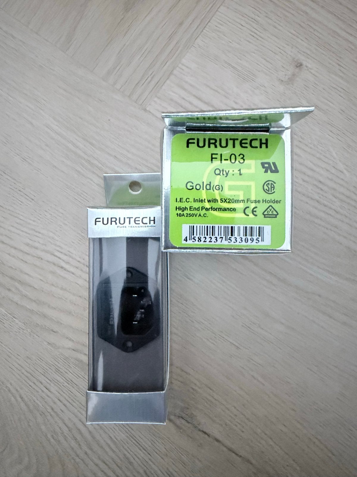 Nieuwe Furutech FI-03 G IEC Inlet - Hoge Kwaliteit, Info@furutech.com, Ophalen of Verzenden, Overige kabels, Furutech
