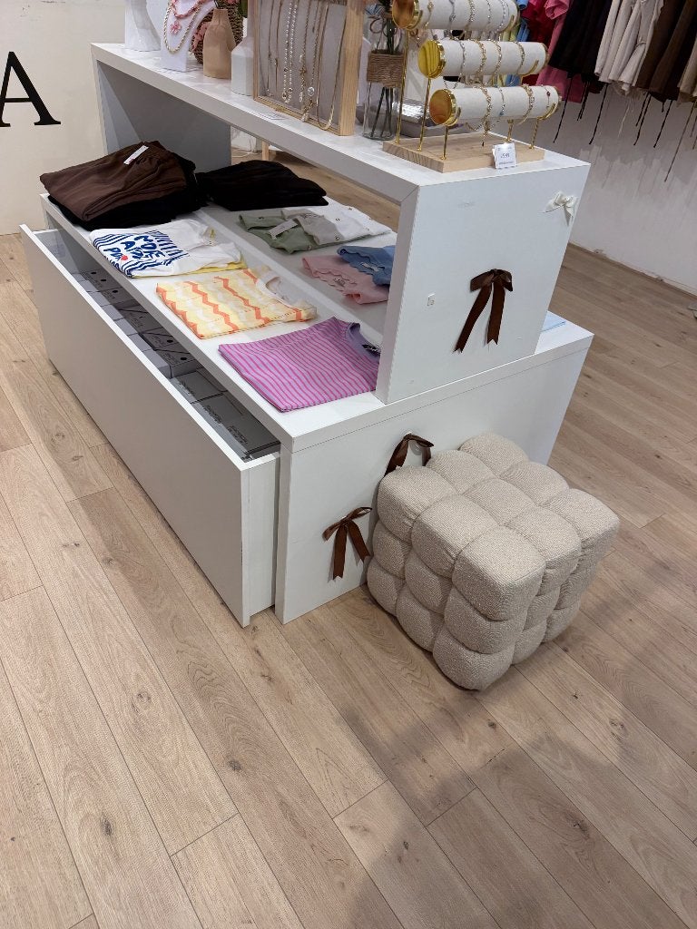 Presentatietafel winkel wit met lades, Ophalen