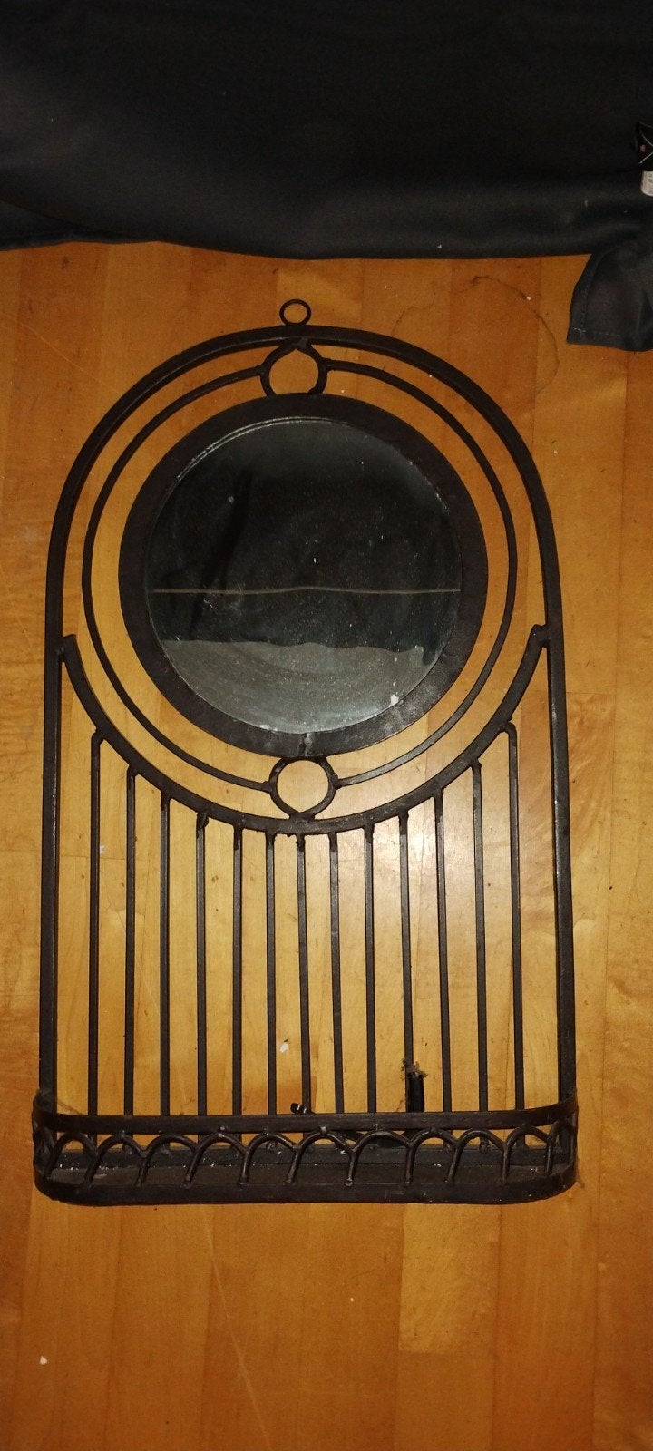 Decoratieve spiegel met smeedijzeren frame en plankje, Huis en Inrichting, Ophalen, Gebruikt, 100 tot 150 cm, Overige vormen