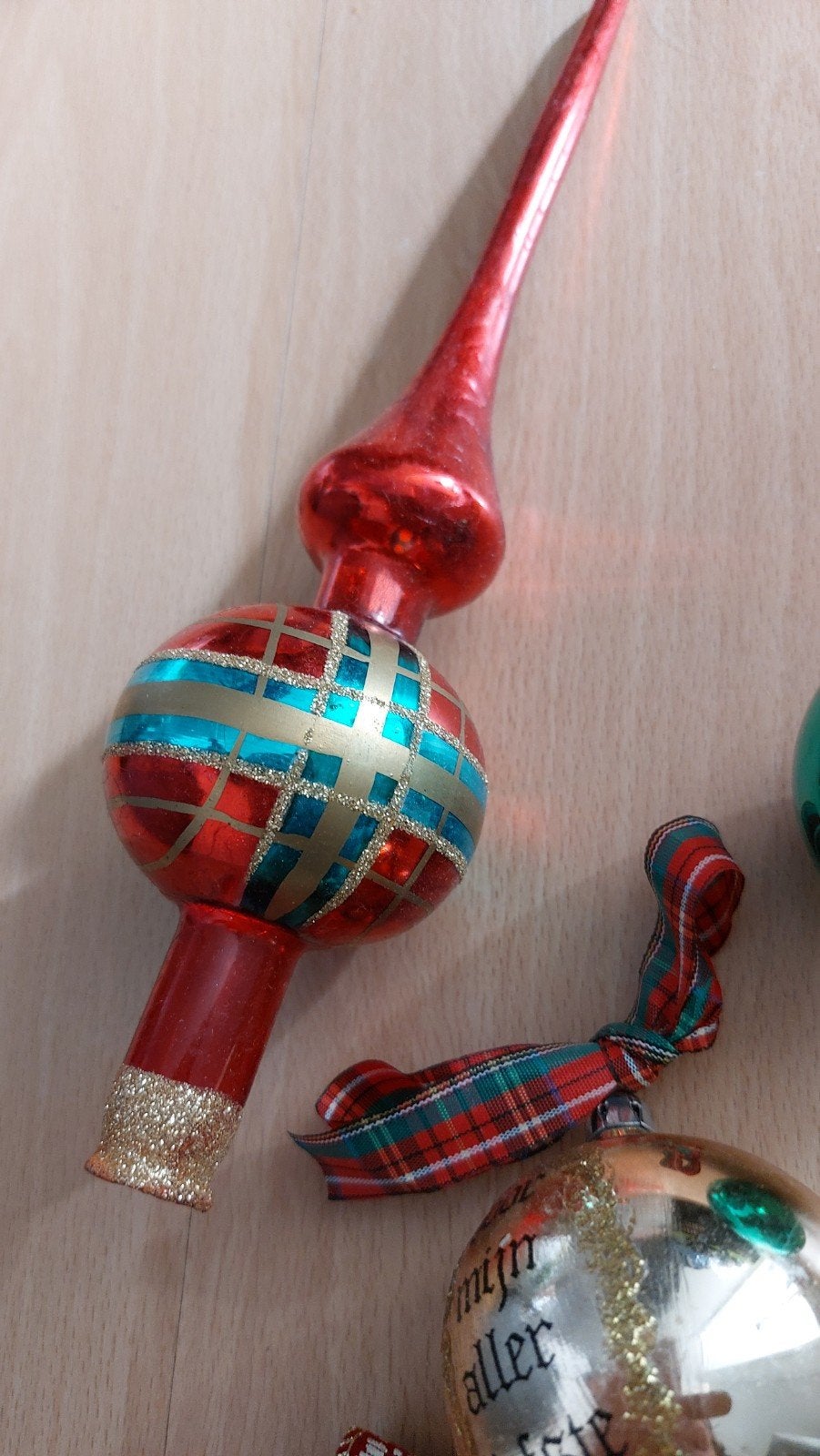 te koop piek , belletje , klokje en 2 kerstballen, Ophalen of Verzenden
