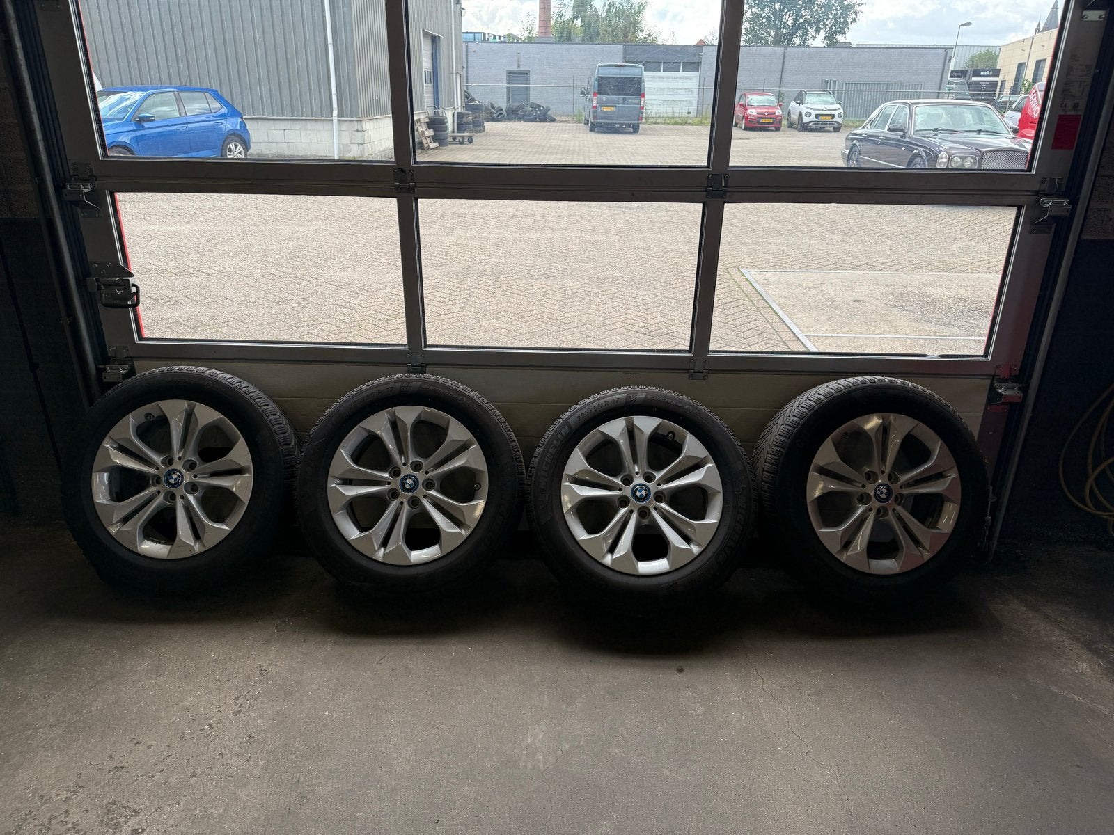 BMW X1 F48 Winterset, Auto-onderdelen, Banden en Velgen, Ophalen, Gebruikt, Banden en Velgen, 17 inch