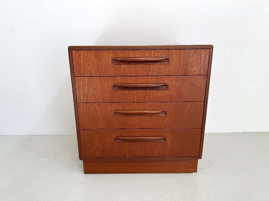 Vintage ladekast G-Plan, Huis en Inrichting, Ophalen, 50 tot 100 cm, Zo goed als nieuw, 3 of 4 laden