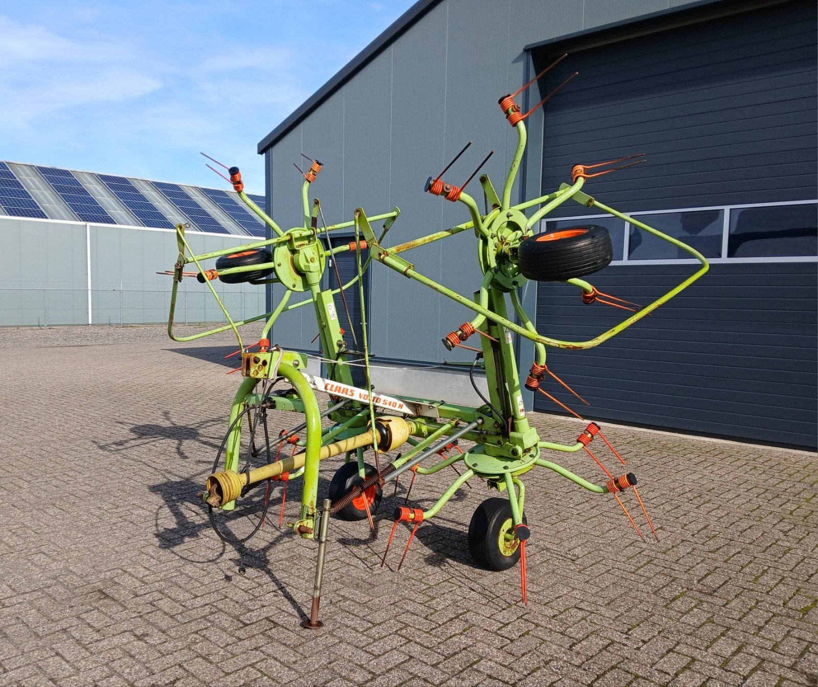 Kuhn 5001 + Claas Volto 540 schudder hooischudder 4 element, Zakelijke goederen, Ophalen of Verzenden, Akkerbouw, Weidebouw