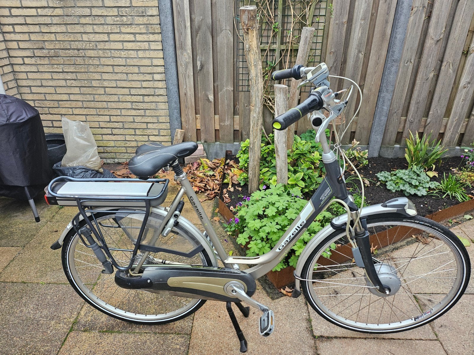 gazelle Orange x 57 cm izgst, Ophalen, Zo goed als nieuw, 55 tot 59 cm, Gazelle