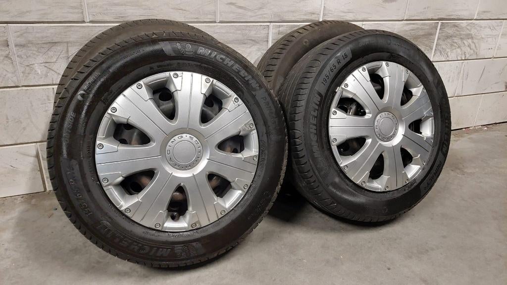 Zomerbanden Corolla Auris Picnic Verso S-Cross 195/65/15