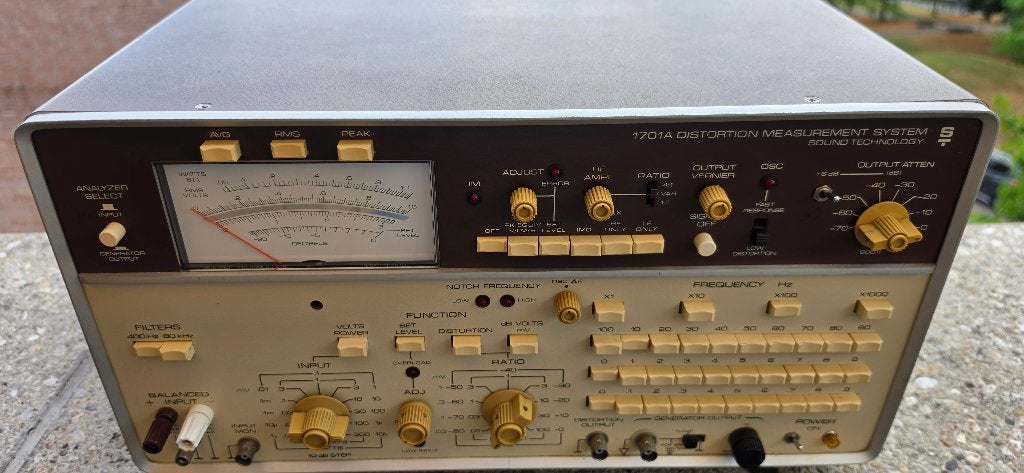 Vervormingsmeter ST 1701A, Audio, Tv en Foto, Versterkers en Receivers, Minder dan 60 watt, Ophalen, Overige merken, Gebruikt