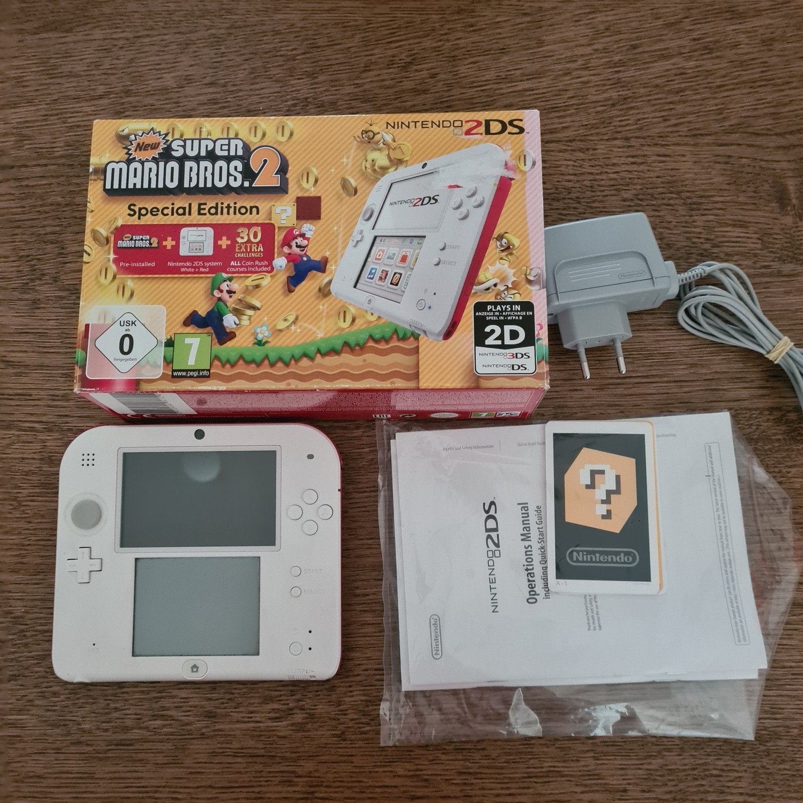 Nintendo Super mario bros  2Ds compleet., Ophalen of Verzenden, Zo goed als nieuw, 2DS