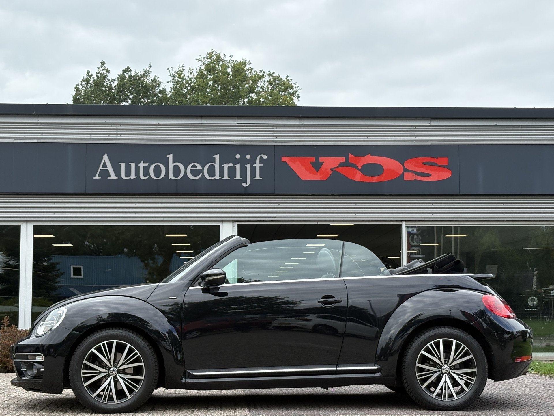 Volkswagen Beetle Cabriolet 1.2 TSI Exclusive Series | Camer, Gebruikt, 4 cilinders, Cabriolet, 4 stoelen