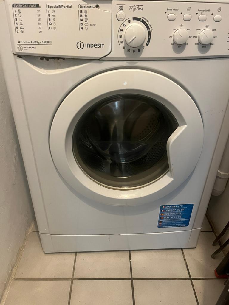 Indesit 8 kg, Ophalen, Gebruikt, 1200 tot 1600 toeren