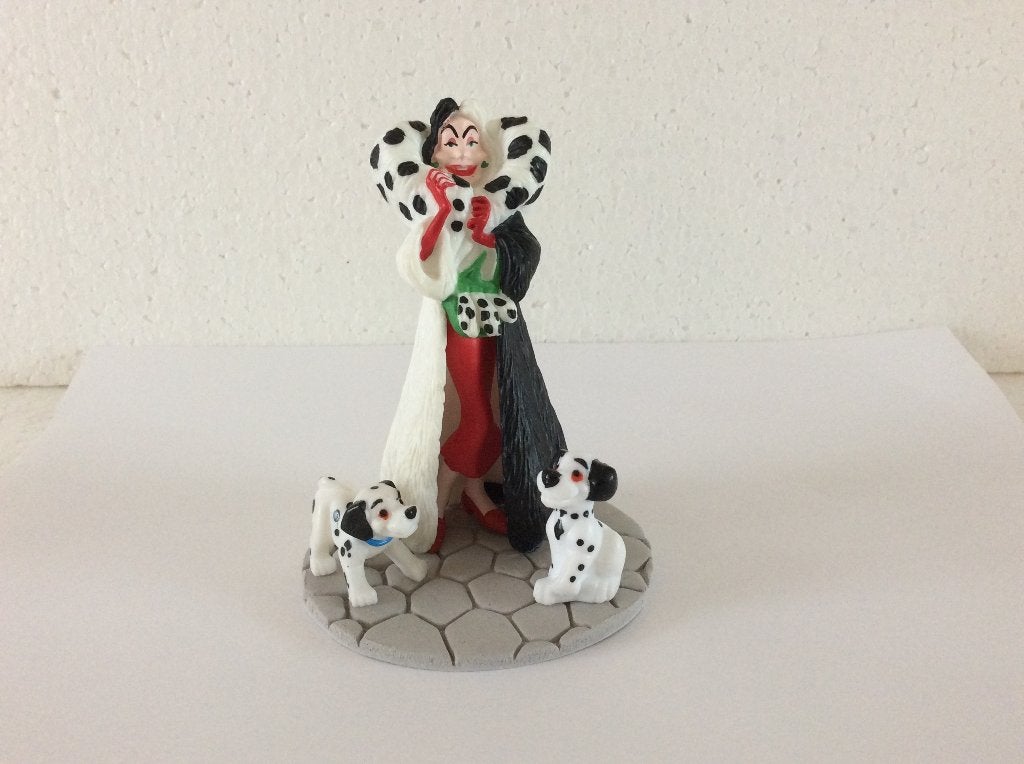 Disne 101 dalmatiers - beeldje - cruella, Ophalen of Verzenden, Overige figuren, Zo goed als nieuw, Beeldje of Figuurtje