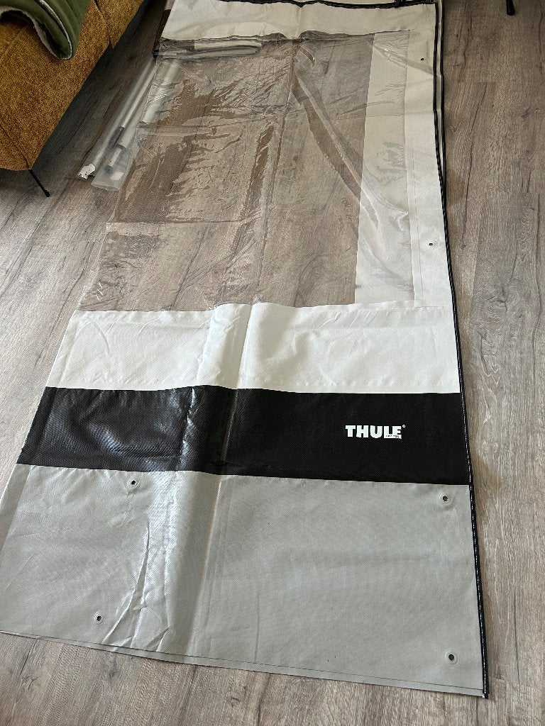 Thule rainblocker zijwand, Ophalen, Gebruikt