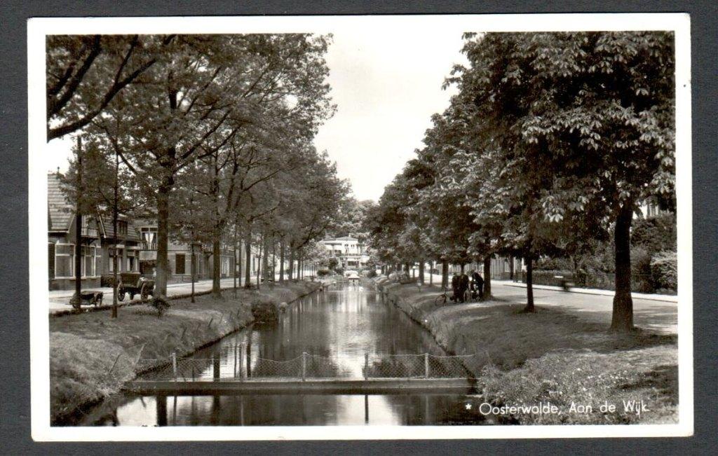 Oude ansicht - Oosterwolde - Aan de Wijk 1954 - Frl., Ophalen of Verzenden, 1940 tot 1960, Gelopen, Friesland