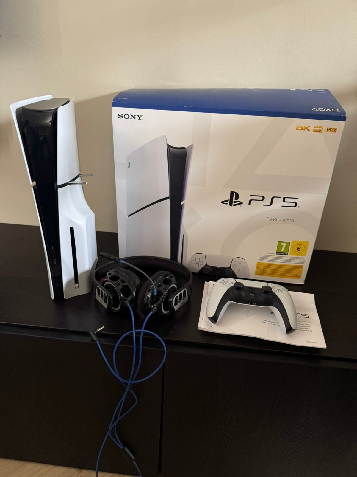 PlayStation 5 Slim Disc Edition 1TB + doos, Spelcomputers en Games, Ophalen, Zo goed als nieuw, Playstation 5